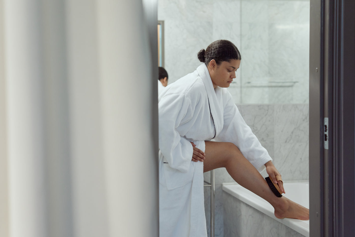HEAT Ionic Body Brush™